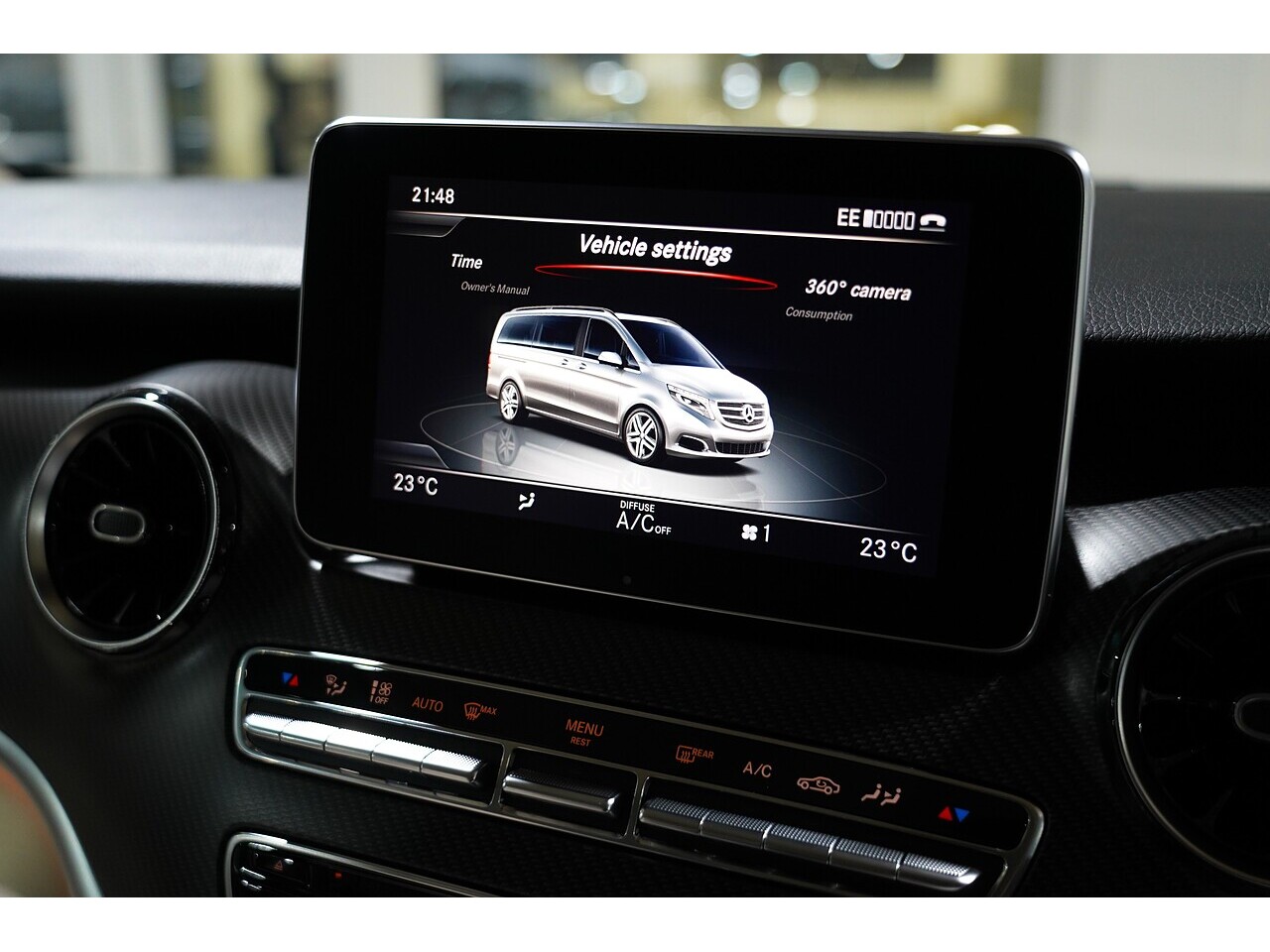 Mercedes-Benz V 220 D Amg Line L 2.2 5dr Mpv Automatic Diesel