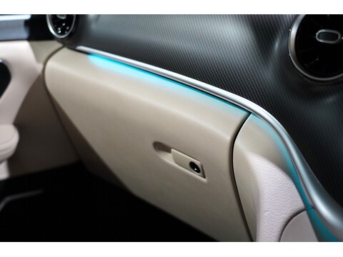 Mercedes-Benz V 220 D Amg Line L 2.2 5dr Mpv Automatic Diesel