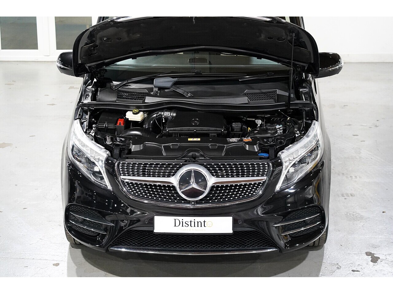 Mercedes-Benz V 220 D Amg Line L 2.2 5dr Mpv Automatic Diesel