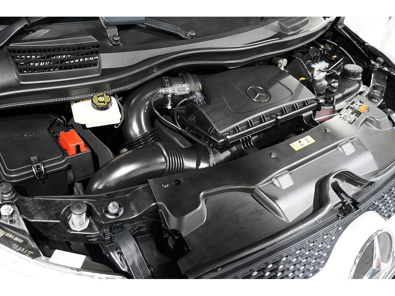 Mercedes-Benz V 220 D Amg Line L 2.2 5dr Mpv Automatic Diesel