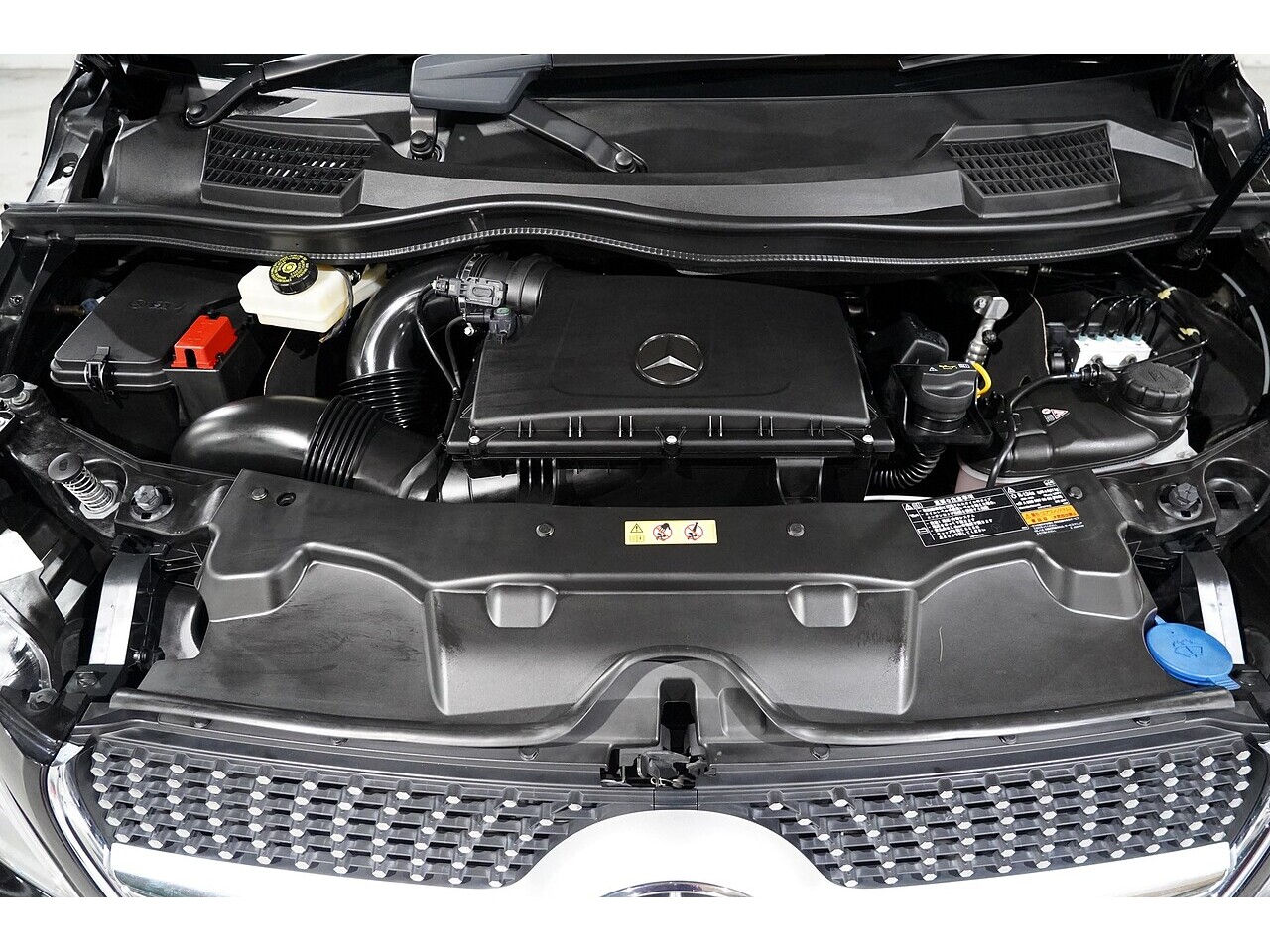 Mercedes-Benz V 220 D Amg Line L 2.2 5dr Mpv Automatic Diesel