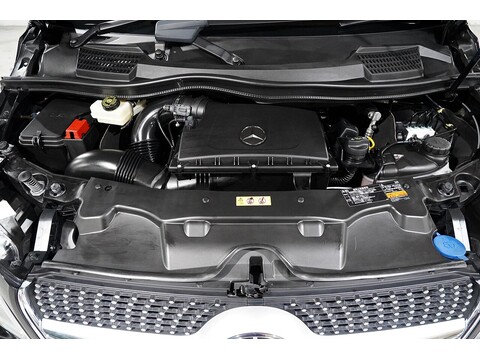 Mercedes-Benz V 220 D Amg Line L 2.2 5dr Mpv Automatic Diesel