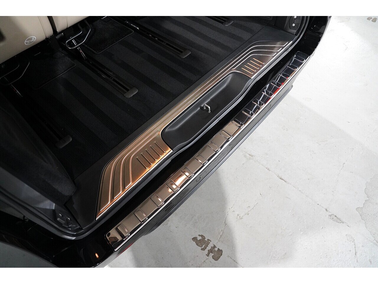 Mercedes-Benz V 220 D Amg Line L 2.2 5dr Mpv Automatic Diesel