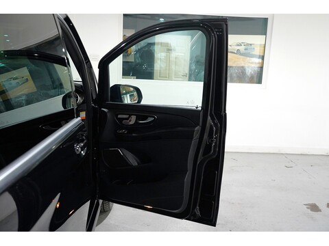 Mercedes-Benz V 220 D Amg Line L 2.2 5dr Mpv Automatic Diesel