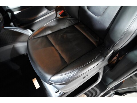 Mercedes-Benz V 220 D Amg Line L 2.2 5dr Mpv Automatic Diesel