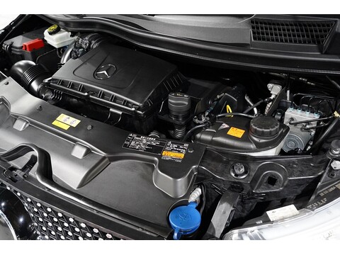 Mercedes-Benz V 220 D Amg Line L 2.2 5dr Mpv Automatic Diesel