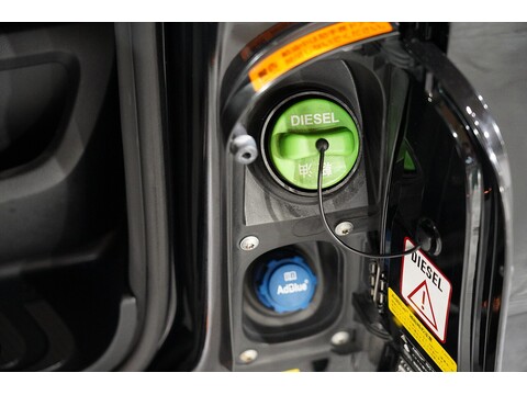 Mercedes-Benz V 220 D Amg Line L 2.2 5dr Mpv Automatic Diesel