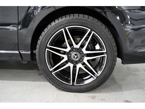 Mercedes-Benz V 220 D Amg Line L 2.2 5dr Mpv Automatic Diesel