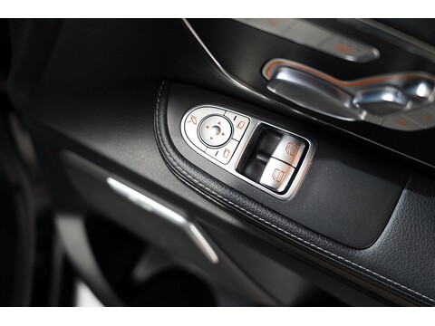 Mercedes-Benz V 220 D Amg Line L 2.2 5dr Mpv Automatic Diesel