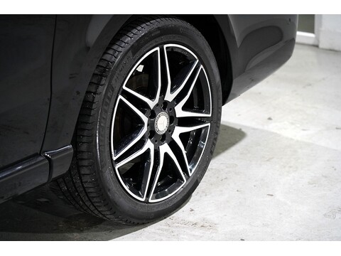 Mercedes-Benz V 220 D Amg Line L 2.2 5dr Mpv Automatic Diesel