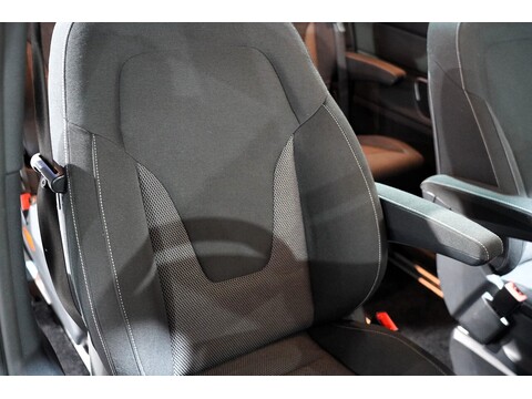 Mercedes-Benz V 220 D Amg Line L 2.2 5dr Mpv Automatic Diesel