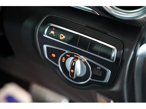 Mercedes-Benz V 220 D Amg Line L 2.2 5dr Mpv Automatic Diesel