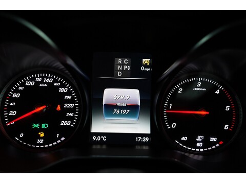 Mercedes-Benz V 220 D Amg Line L 2.2 5dr Mpv Automatic Diesel