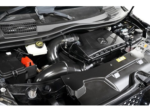 Mercedes-Benz V 220 D Amg Line L 2.2 5dr Mpv Automatic Diesel