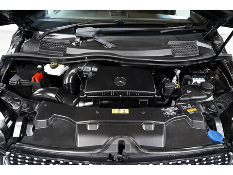 Mercedes-Benz V 220 D Amg Line L 2.2 5dr Mpv Automatic Diesel