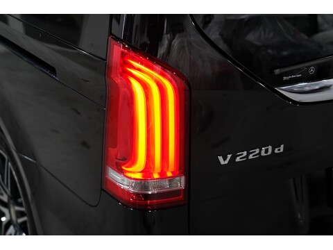 Mercedes-Benz V 220 D Amg Line L 2.2 5dr Mpv Automatic Diesel