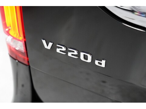 Mercedes-Benz V 220 D Amg Line L 2.2 5dr Mpv Automatic Diesel