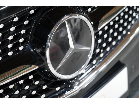 Mercedes-Benz V 220 D Amg Line L 2.2 5dr Mpv Automatic Diesel