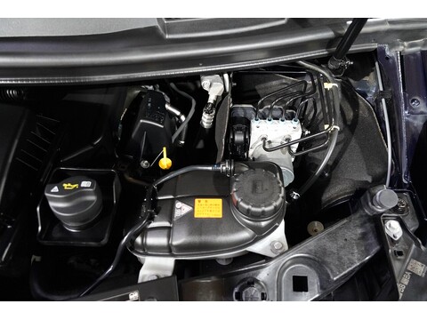 Mercedes-Benz V 220 D Amg Line L 2.2 5dr Mpv Automatic Diesel