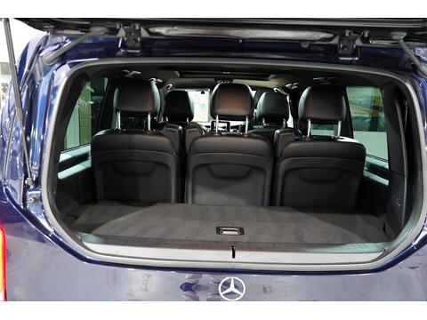 Mercedes-Benz V 220 D Amg Line L 2.2 5dr Mpv Automatic Diesel