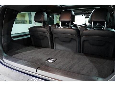 Mercedes-Benz V 220 D Amg Line L 2.2 5dr Mpv Automatic Diesel