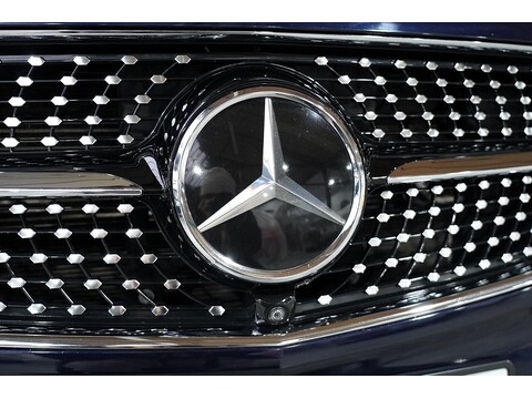 Mercedes-Benz V 220 D Amg Line L 2.2 5dr Mpv Automatic Diesel