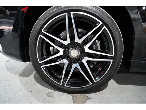 Mercedes-Benz 2017 Mercedes Benz V220 D Amg Line - 2.2 Diesel Euro 6 - Long Wheel Base - Huge Spec