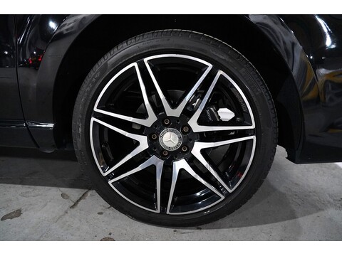 Mercedes-Benz 2017 Mercedes Benz V220 D Amg Line - 2.2 Diesel Euro 6 - Long Wheel Base - Huge Spec