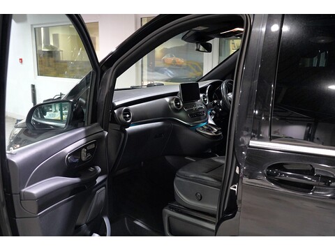 Mercedes-Benz 2017 Mercedes Benz V220 D Amg Line - 2.2 Diesel Euro 6 - Long Wheel Base - Huge Spec