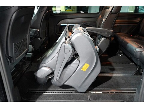 Mercedes-Benz 2017 Mercedes Benz V220 D Amg Line - 2.2 Diesel Euro 6 - Long Wheel Base - Huge Spec