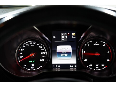 Mercedes-Benz 2017 Mercedes Benz V220 D Amg Line - 2.2 Diesel Euro 6 - Long Wheel Base - Huge Spec