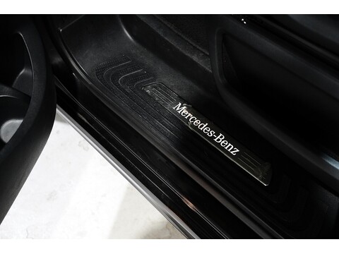 Mercedes-Benz 2017 Mercedes Benz V220 D Amg Line - 2.2 Diesel Euro 6 - Long Wheel Base - Huge Spec