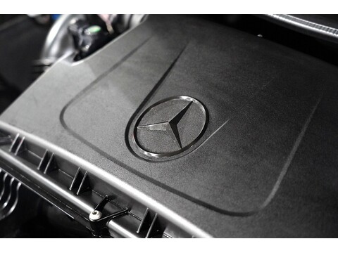 Mercedes-Benz 2017 Mercedes Benz V220 D Amg Line - 2.2 Diesel Euro 6 - Long Wheel Base - Huge Spec