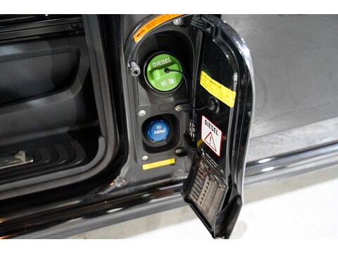 Mercedes-Benz 2017 Mercedes Benz V220 D Amg Line - 2.2 Diesel Euro 6 - Long Wheel Base - Huge Spec