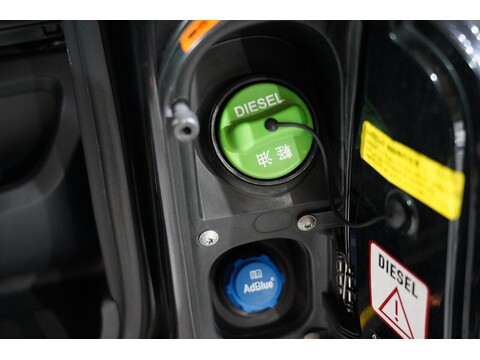 Mercedes-Benz 2017 Mercedes Benz V220 D Amg Line - 2.2 Diesel Euro 6 - Long Wheel Base - Huge Spec