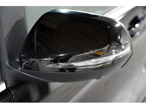 Mercedes-Benz 2017 Mercedes Benz V220 D Amg Line - 2.2 Diesel Euro 6 - Long Wheel Base - Huge Spec