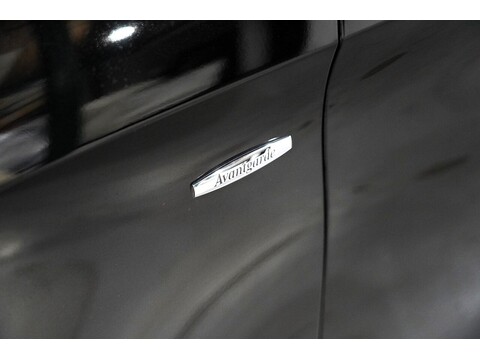 Mercedes-Benz 2017 Mercedes Benz V220 D Amg Line - 2.2 Diesel Euro 6 - Long Wheel Base - Huge Spec