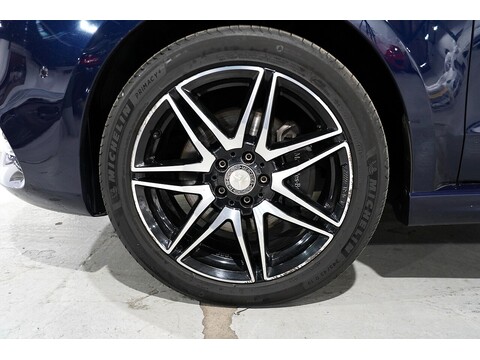 Mercedes-Benz 2017 Mercedes Benz V220 D Amg Line - 2.2 Diesel Euro 6 - Long Wheel Base - Huge Spec