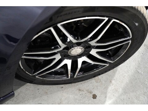 Mercedes-Benz 2017 Mercedes Benz V220 D Amg Line - 2.2 Diesel Euro 6 - Long Wheel Base - Huge Spec