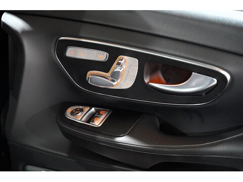 Mercedes-Benz 2017 Mercedes Benz V220 D Amg Line - 2.2 Diesel Euro 6 - Long Wheel Base - Huge Spec