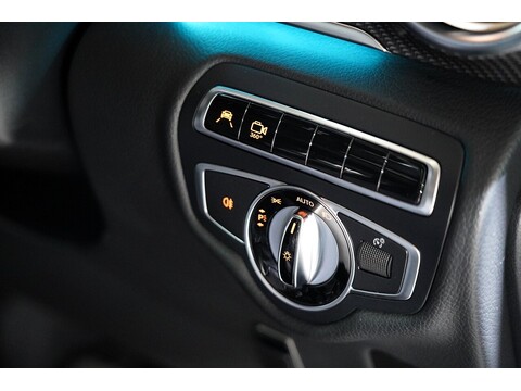 Mercedes-Benz 2017 Mercedes Benz V220 D Amg Line - 2.2 Diesel Euro 6 - Long Wheel Base - Huge Spec