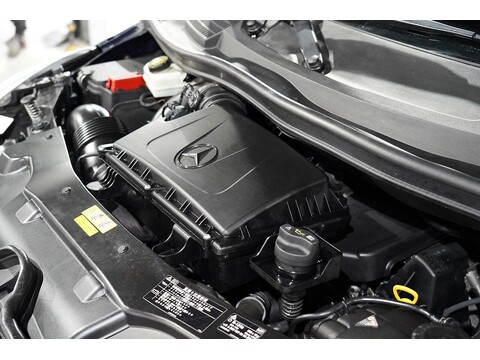 Mercedes-Benz 2017 Mercedes Benz V220 D Amg Line - 2.2 Diesel Euro 6 - Long Wheel Base - Huge Spec