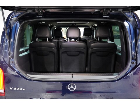 Mercedes-Benz 2017 Mercedes Benz V220 D Amg Line - 2.2 Diesel Euro 6 - Long Wheel Base - Huge Spec