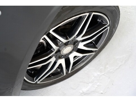 Mercedes-Benz 2016 Mercedes Benz V220 D Amg Line - 2.2 Diesel Euro 6 - Long Wheel Base - Huge Spec