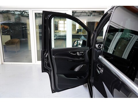 Mercedes-Benz 2016 Mercedes Benz V220 D Amg Line - 2.2 Diesel Euro 6 - Long Wheel Base - Huge Spec