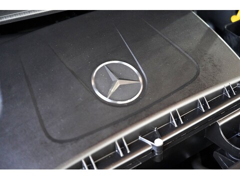 Mercedes-Benz 2016 Mercedes Benz V220 D Amg Line - 2.2 Diesel Euro 6 - Long Wheel Base - Huge Spec