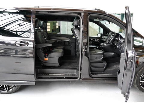 Mercedes-Benz 2017 Mercedes Benz V220 D Amg Line - 2.2 Diesel Euro 6 - Long Wheel Base - Huge Spec