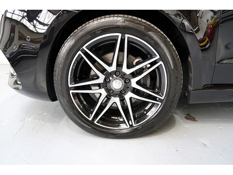 Mercedes-Benz 2017 Mercedes Benz V220 D Amg Line - 2.2 Diesel Euro 6 - Long Wheel Base - Huge Spec