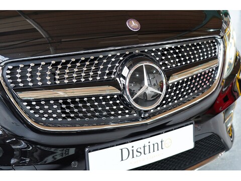 Mercedes-Benz 2017 Mercedes Benz V220 D Amg Line - 2.2 Diesel Euro 6 - Long Wheel Base - Huge Spec