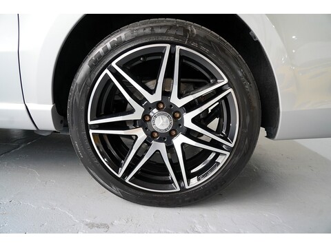 Mercedes-Benz 2018 Mercedes Benz V220 D Amg Line - 2.2 Diesel Euro 6 - Long Wheel Base - Huge Spec